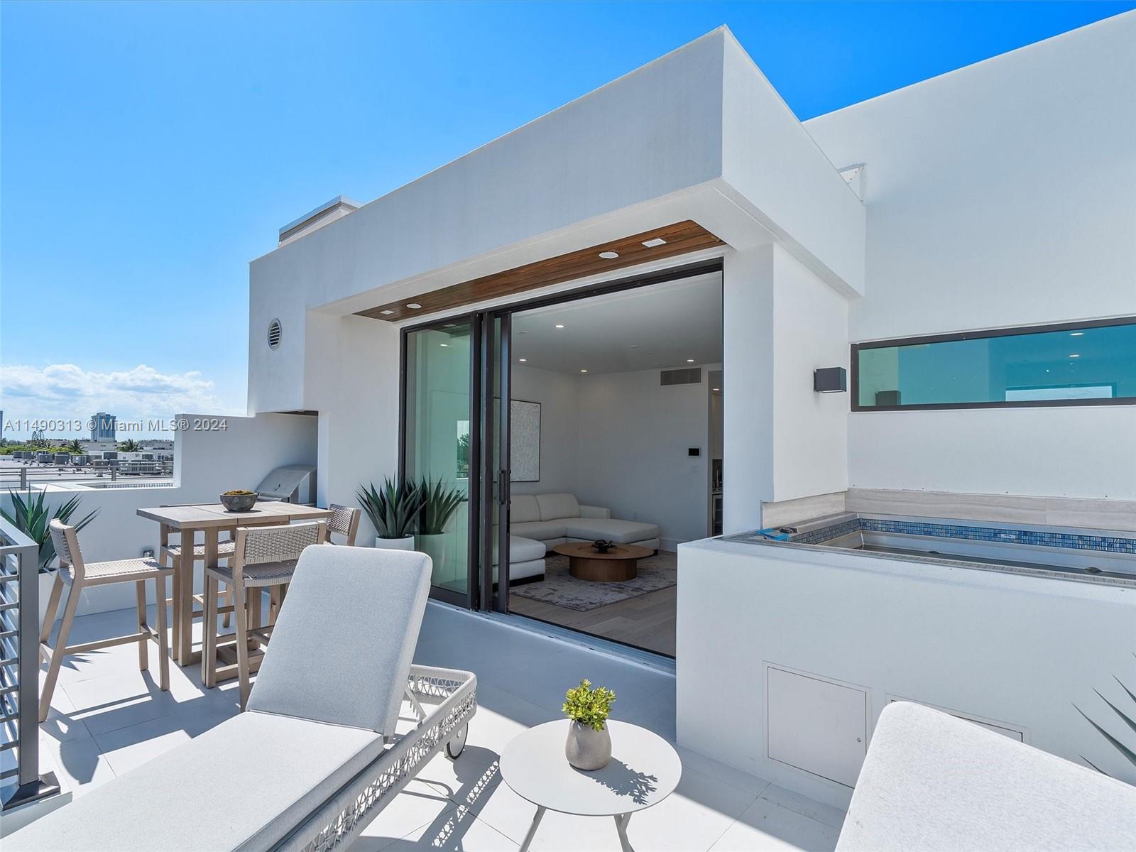 EASTERN SHORES - Residential