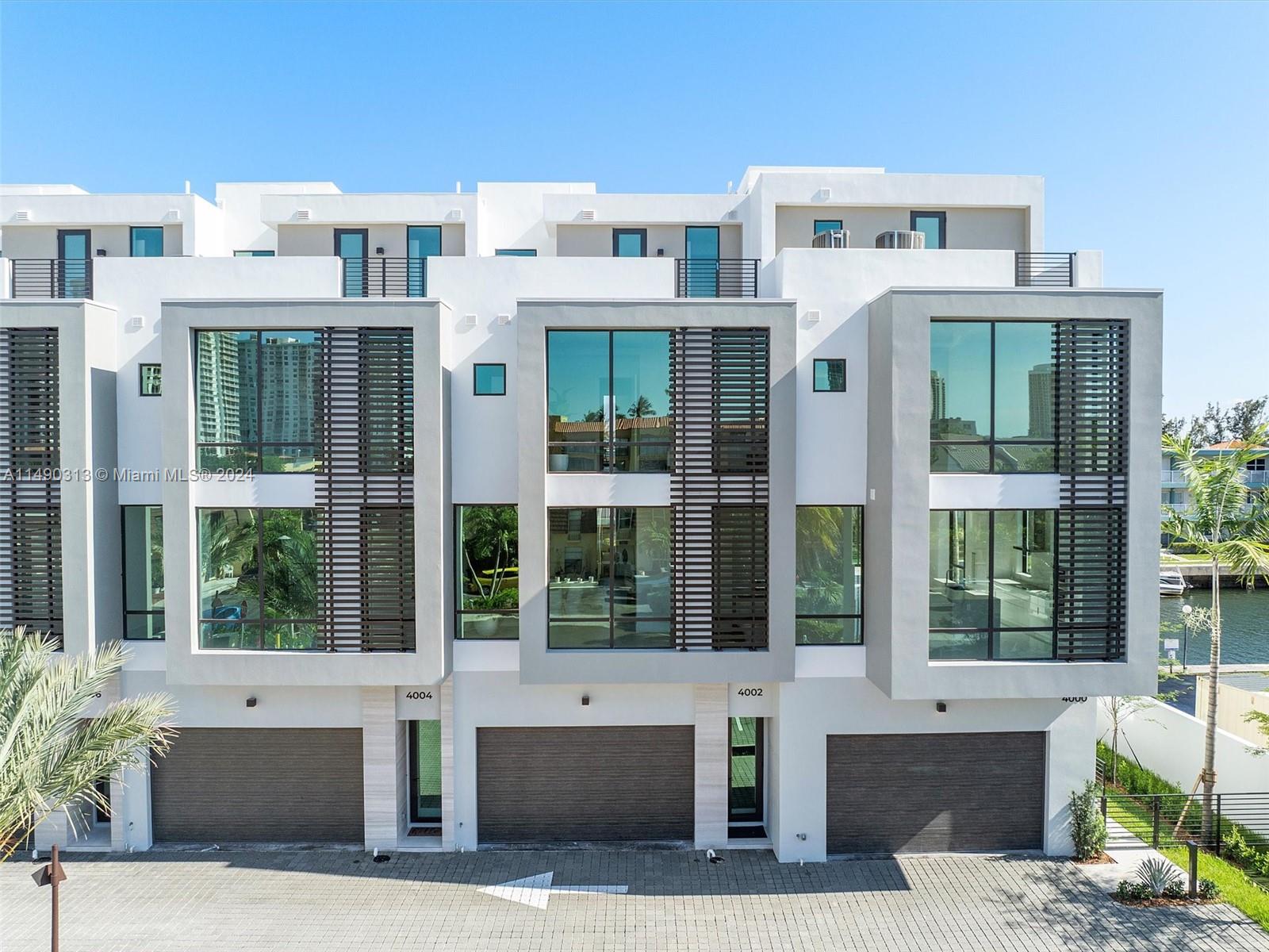 EASTERN SHORES - Residential