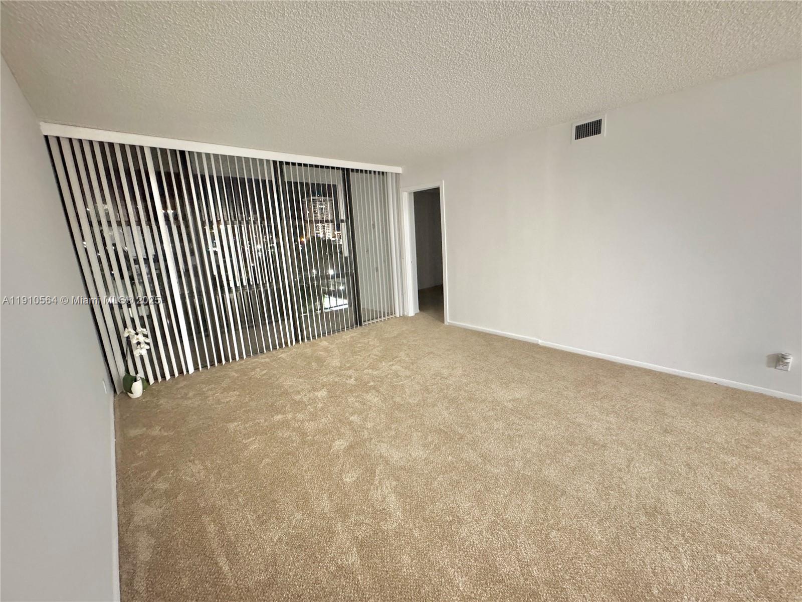 OCEANVIEW PARK CONDO - Residential Lease