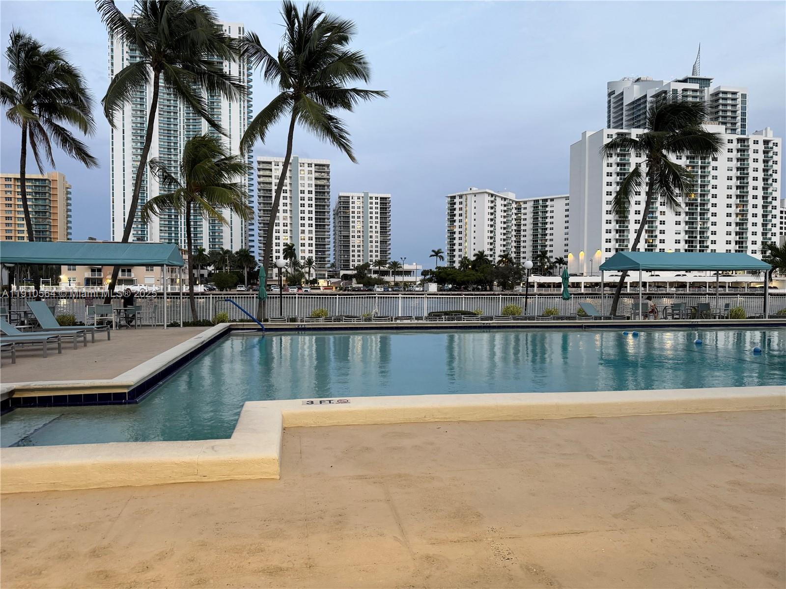 OCEANVIEW PARK CONDO - Residential Lease