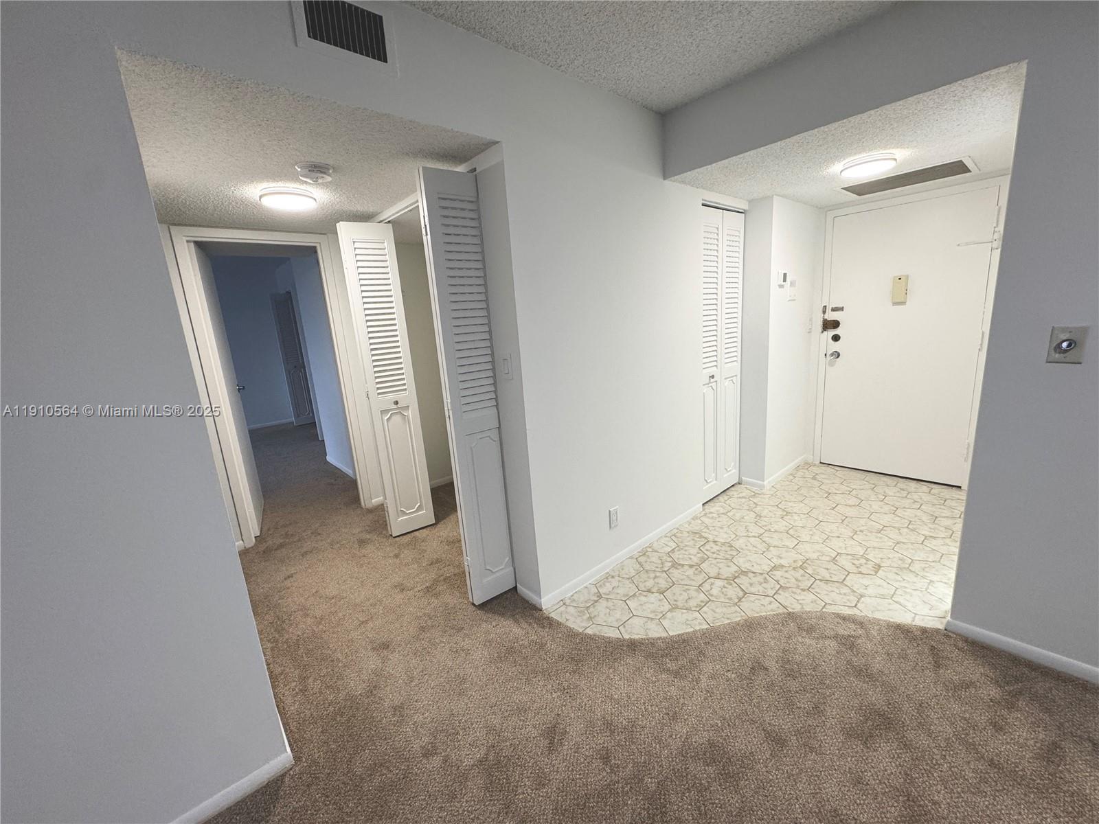 OCEANVIEW PARK CONDO - Residential Lease