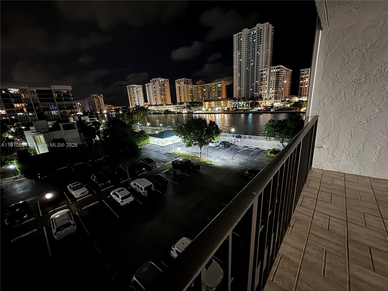 OCEANVIEW PARK CONDO - Residential Lease