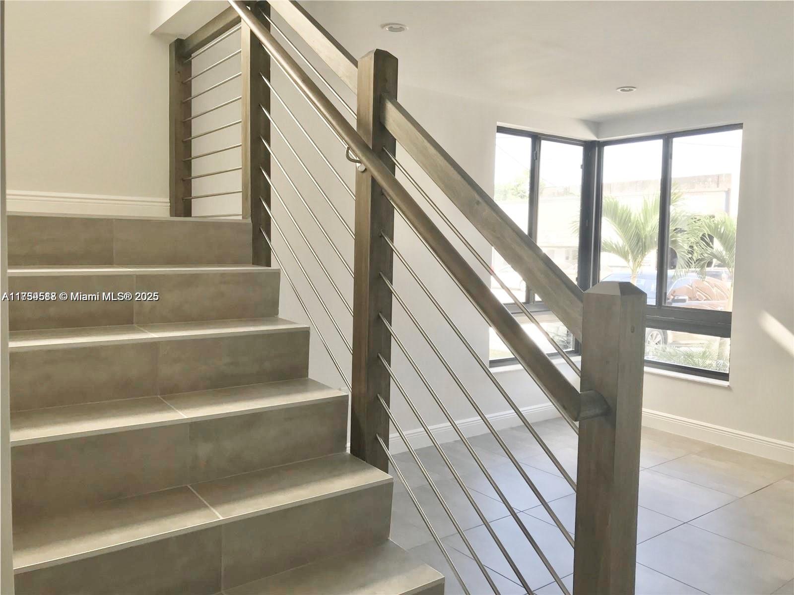 4370 E 10th Ave 4370