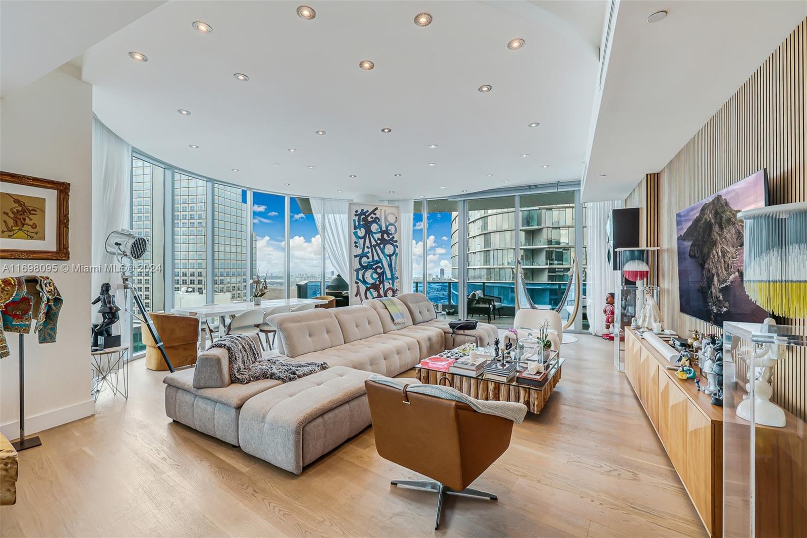 200 Biscayne Boulevard Way 5301
