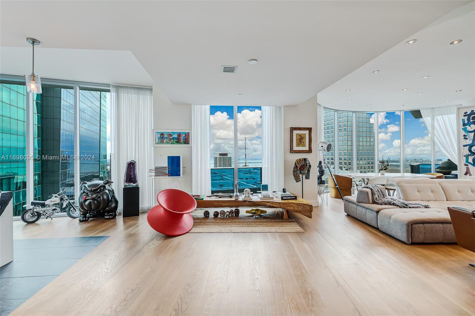 Property for Sale at 200 Biscayne Boulevard Way 5301, Miami, Broward County, Florida - Bedrooms: 3 
Bathrooms: 5  - $3,750,000