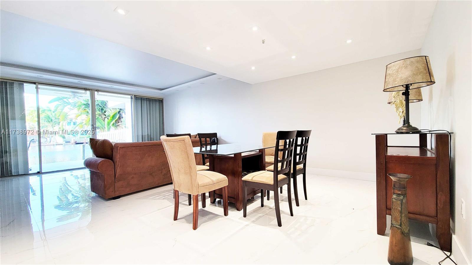 POINCIANA IS YT & RCQ CLU - Residential