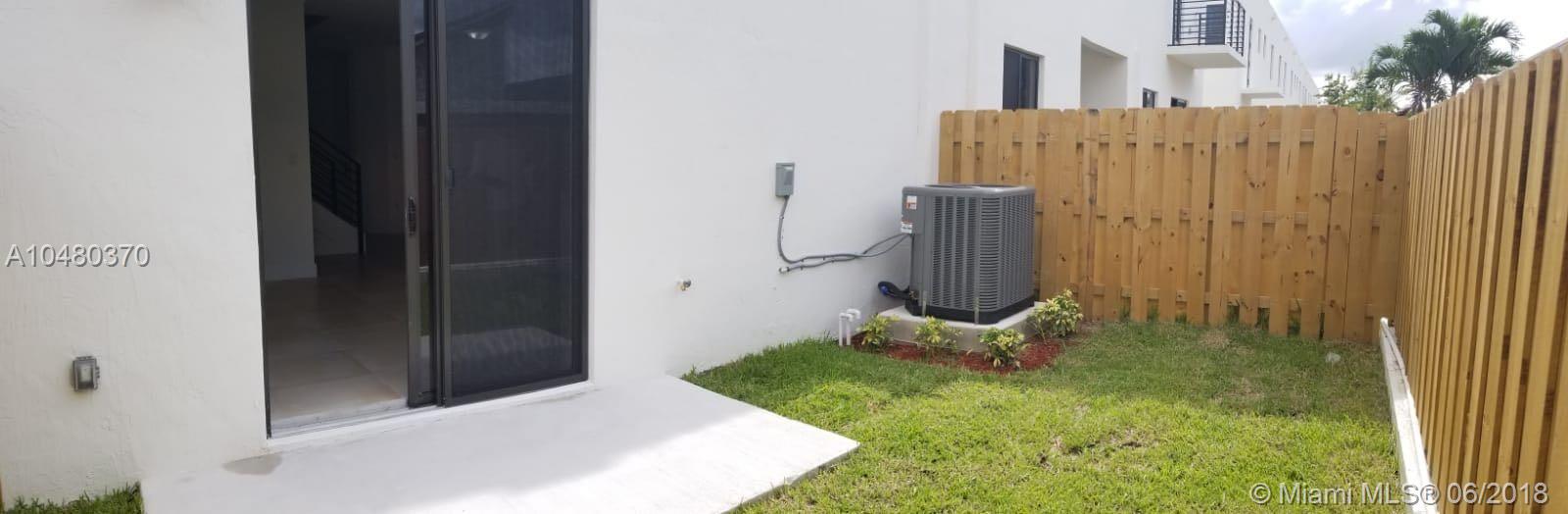 CENTURY PARC PLACE - Residential Lease