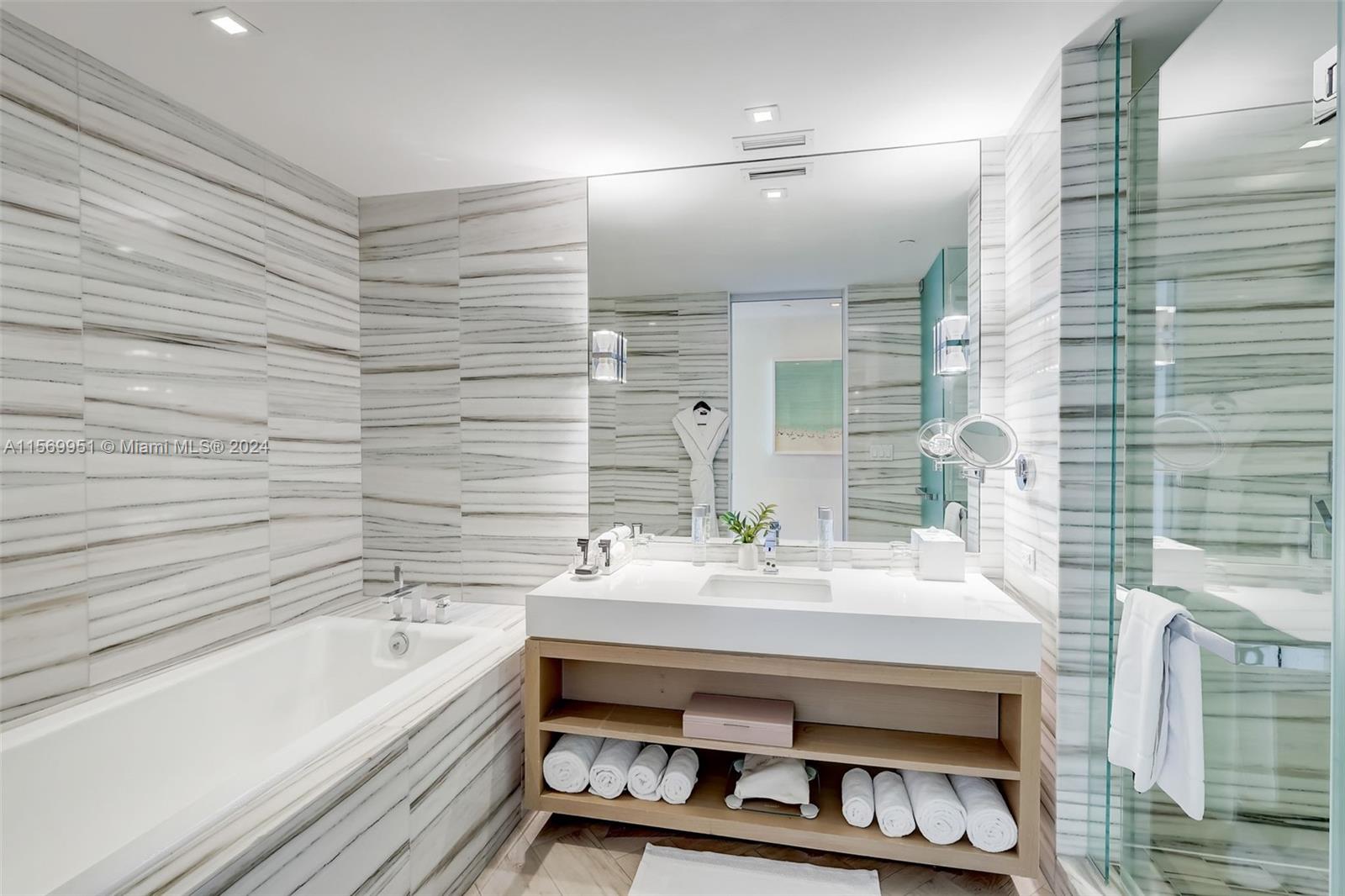 2201 COLLINS AVE CONDO - Residential