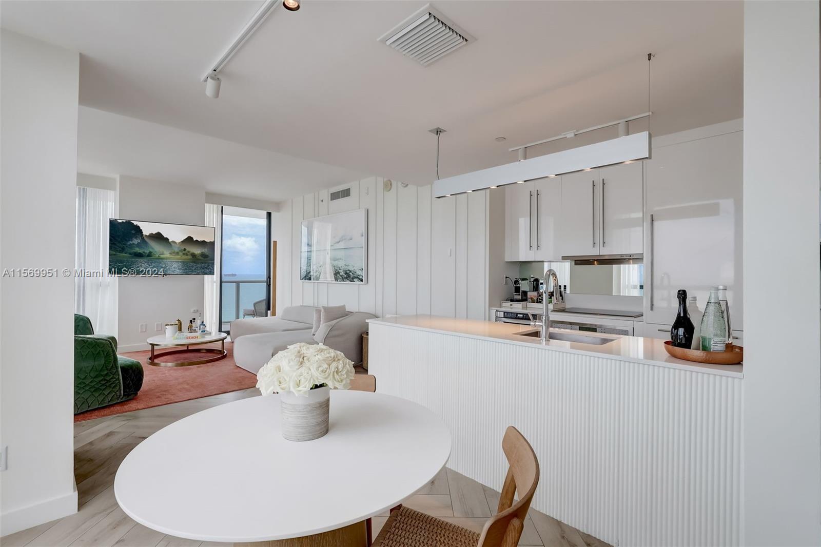 2201 COLLINS AVE CONDO - Residential