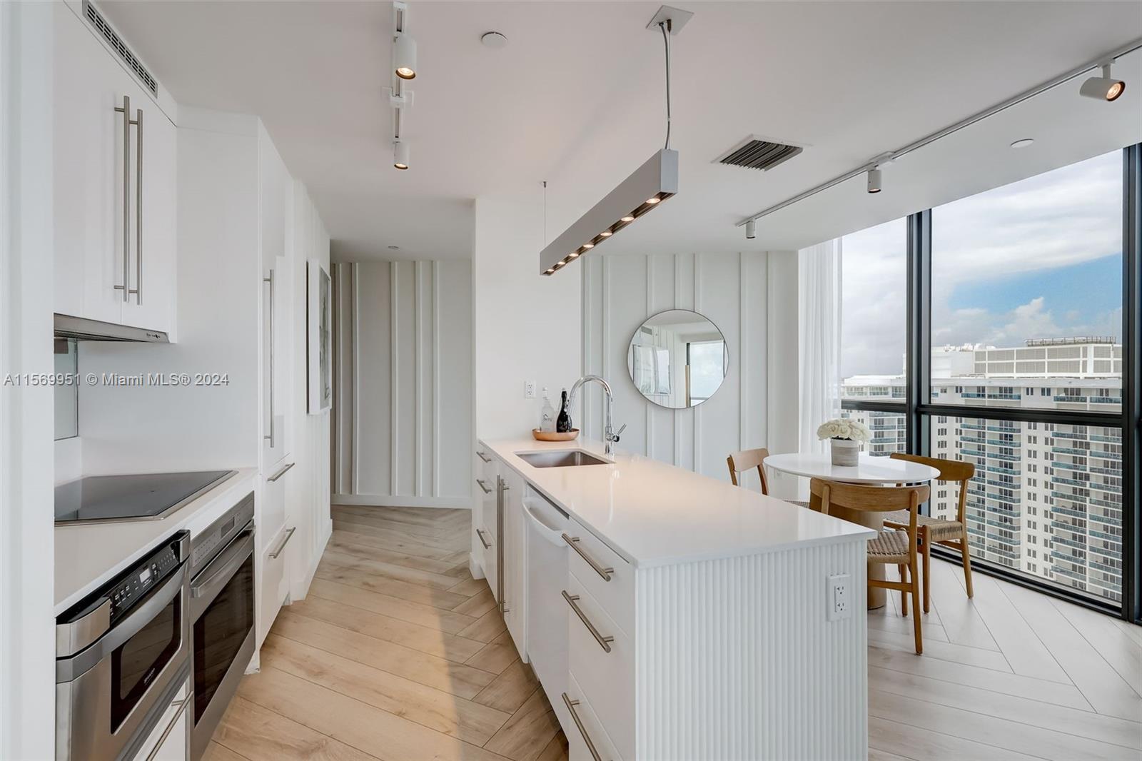 2201 COLLINS AVE CONDO - Residential