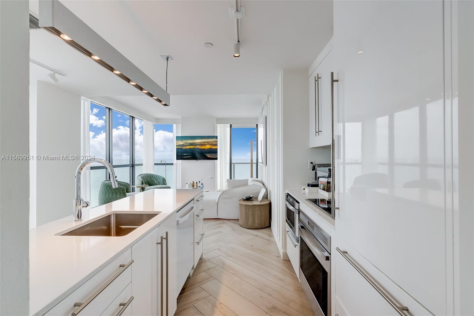 2201 COLLINS AVE CONDO - Residential
