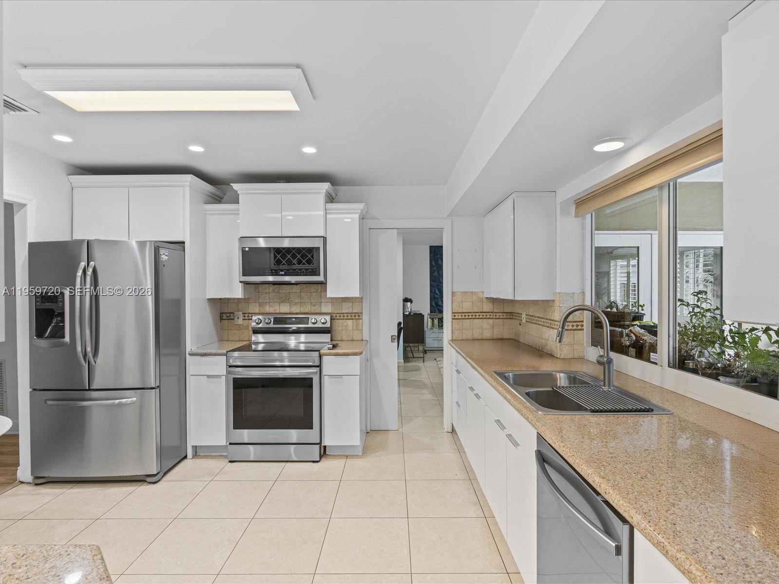 HOLLYWOOD HILLS 1965 - Residential