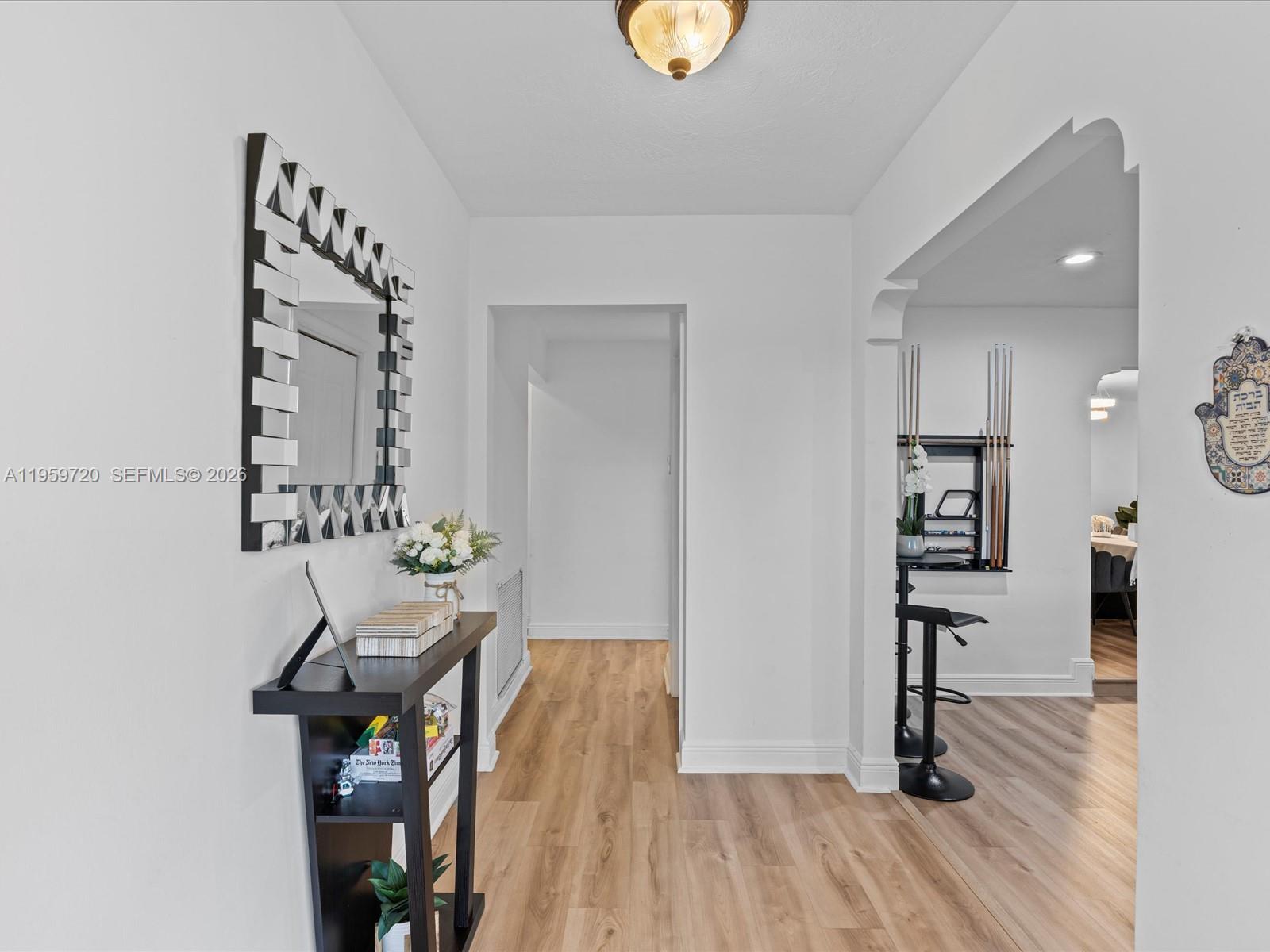 HOLLYWOOD HILLS 1965 - Residential