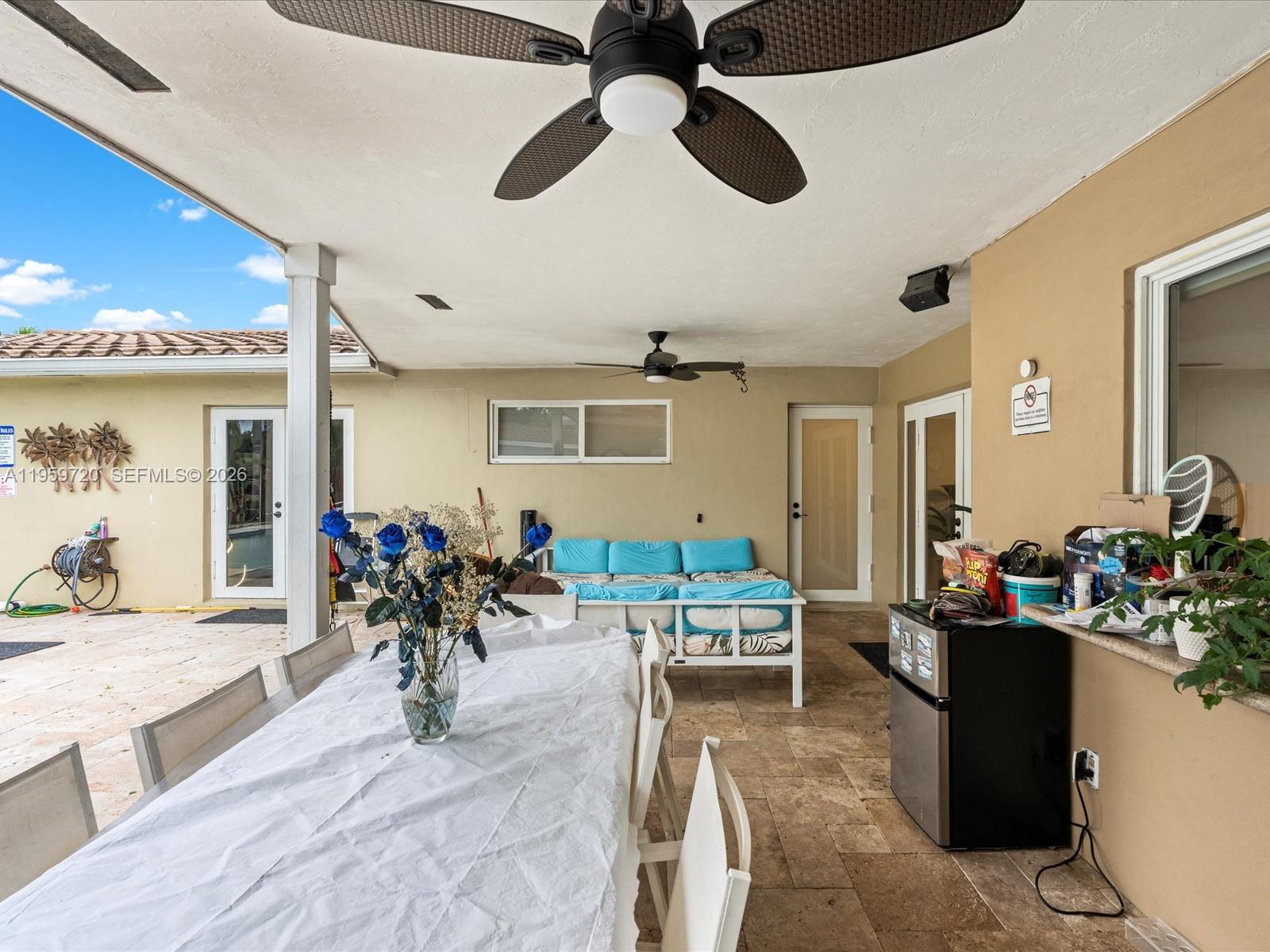 HOLLYWOOD HILLS 1965 - Residential