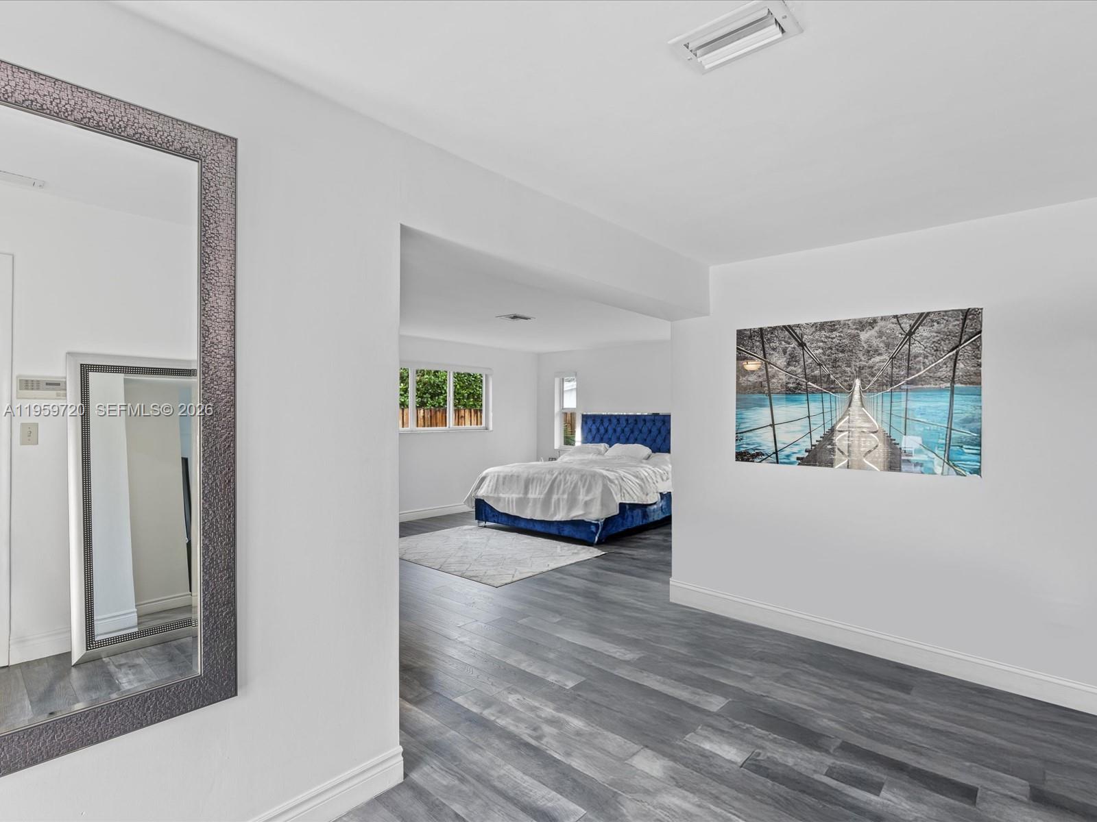 HOLLYWOOD HILLS 1965 - Residential