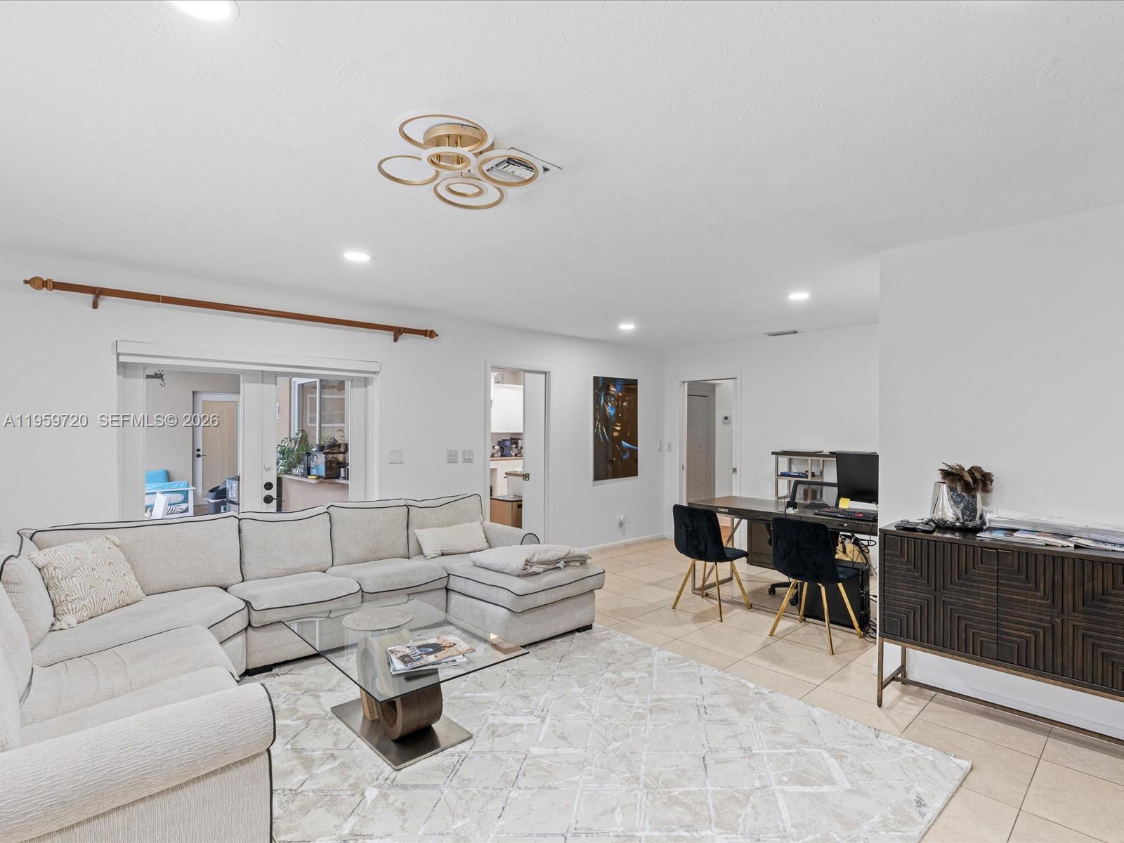 HOLLYWOOD HILLS 1965 - Residential