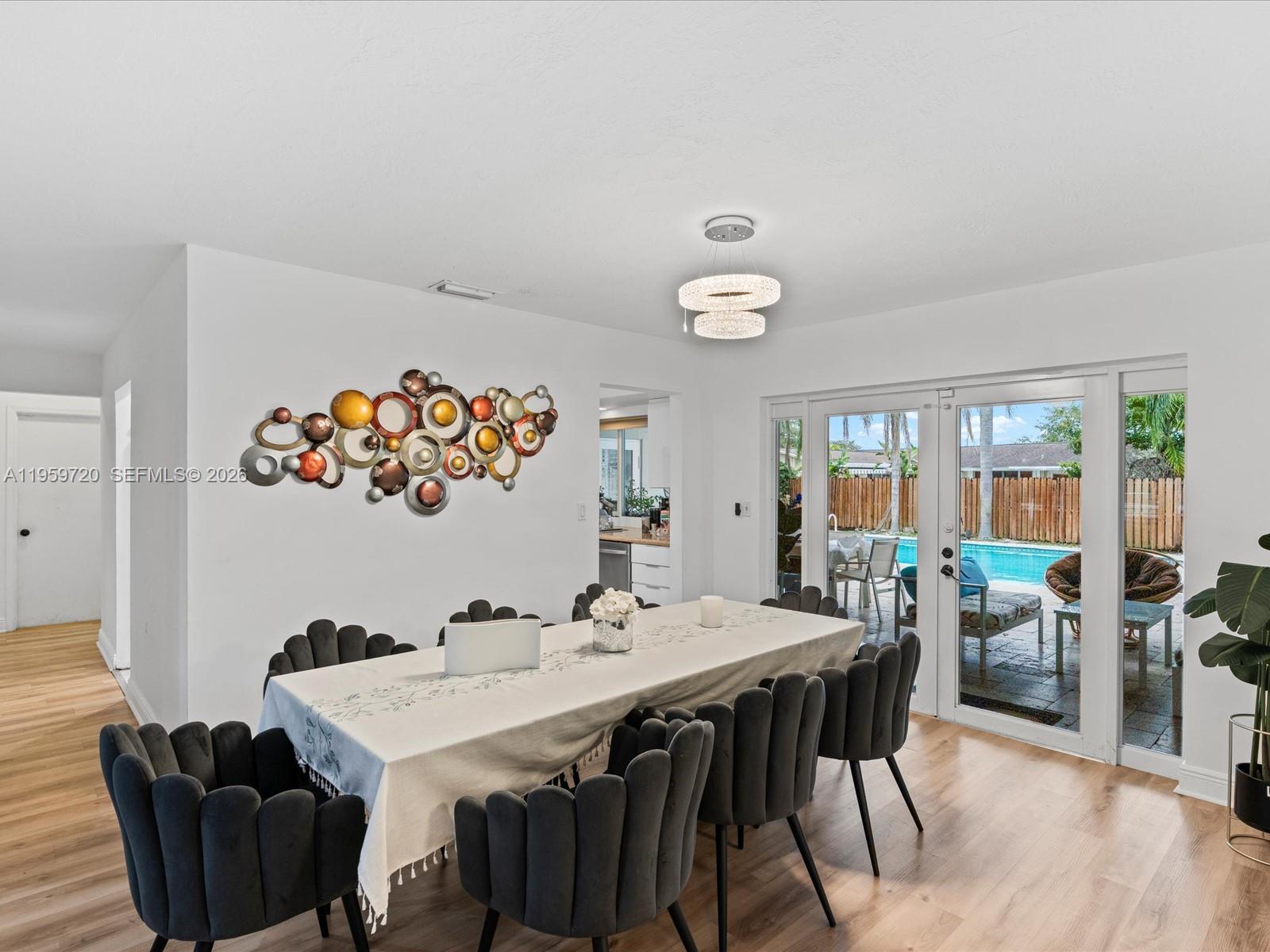 HOLLYWOOD HILLS 1965 - Residential