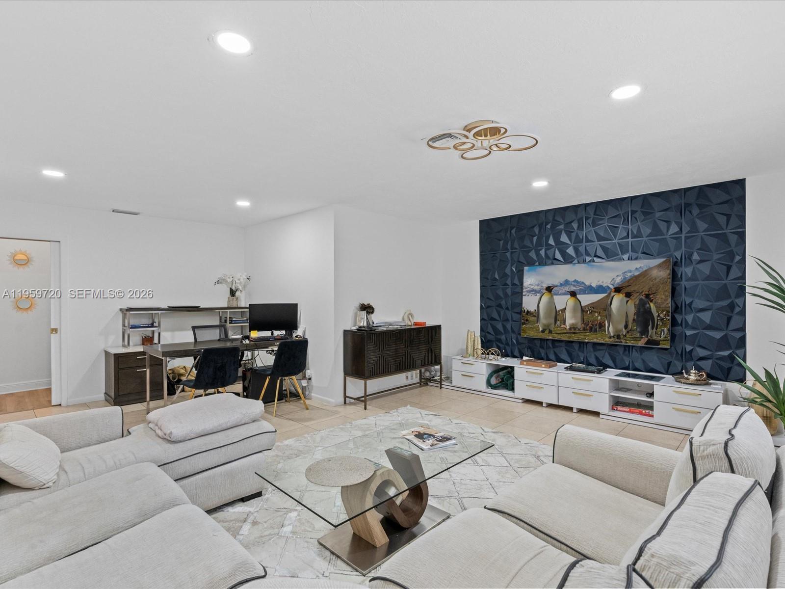 HOLLYWOOD HILLS 1965 - Residential