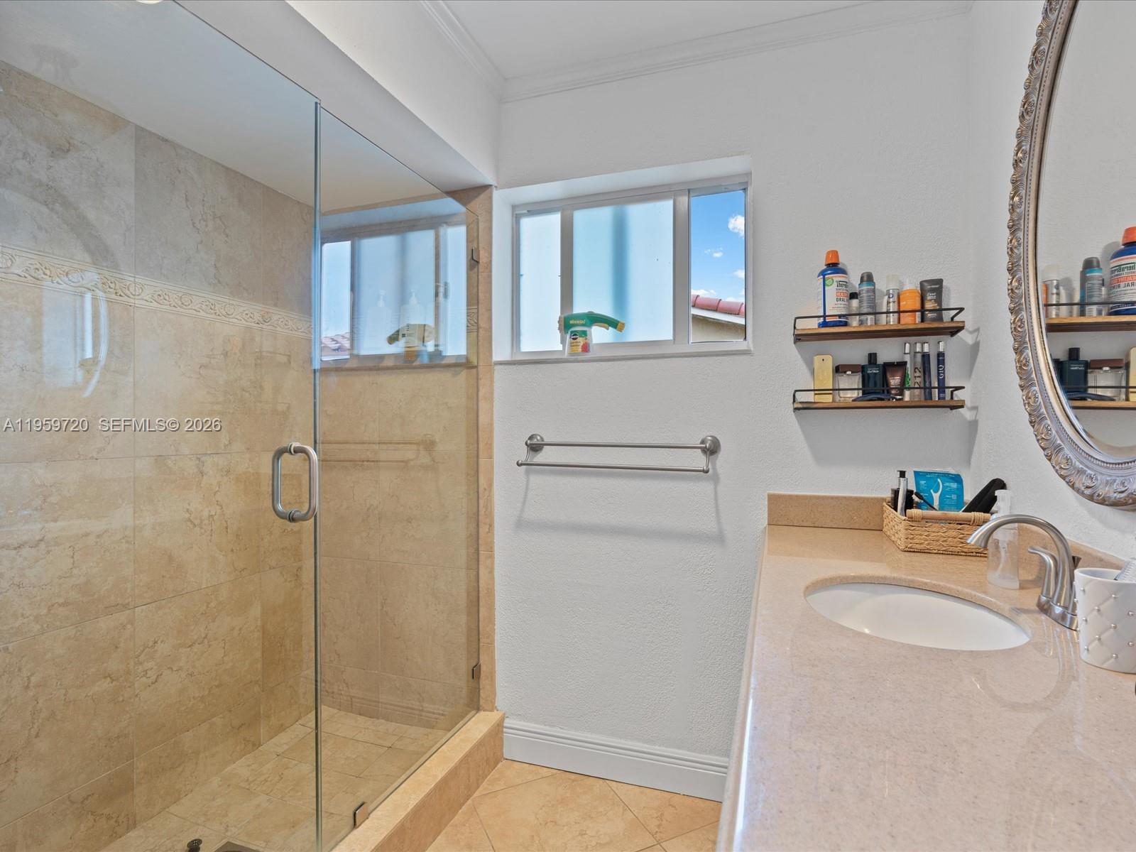 HOLLYWOOD HILLS 1965 - Residential