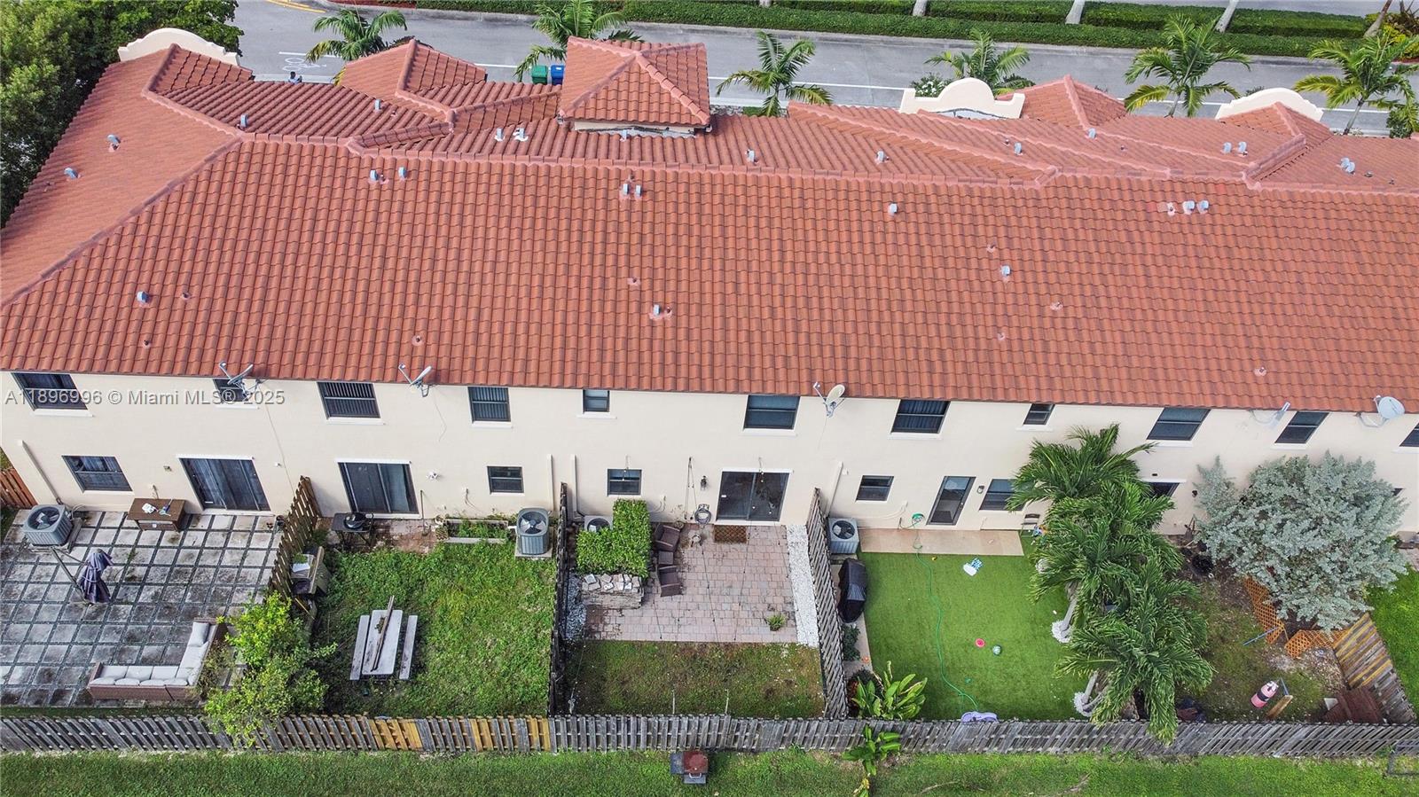 VENETIAN PARC WEST - Residential Lease