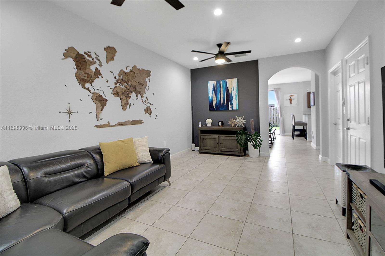VENETIAN PARC WEST - Residential Lease