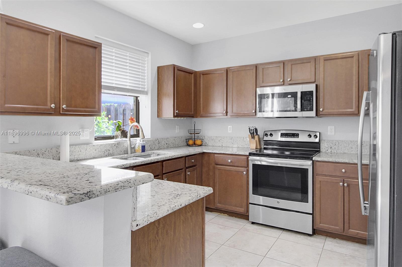 VENETIAN PARC WEST - Residential Lease