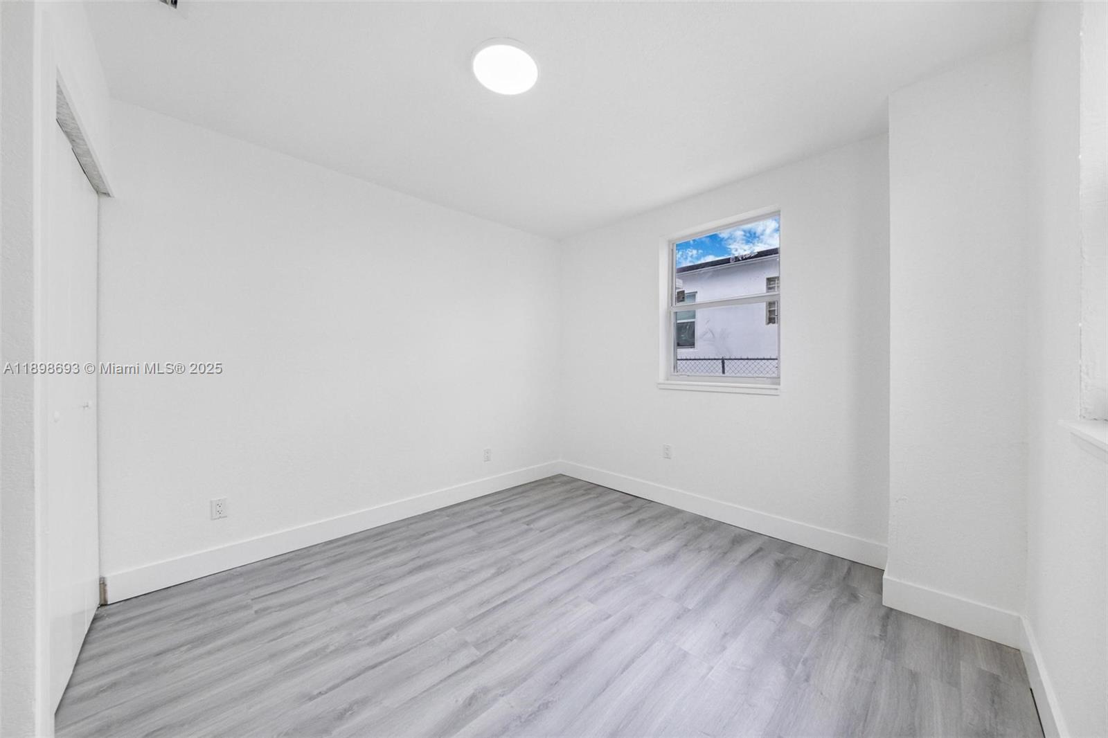 STEPHEN MANOR - Residential