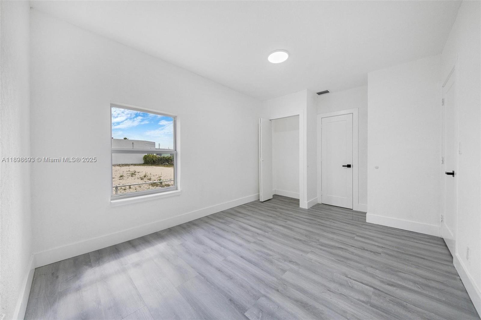 STEPHEN MANOR - Residential