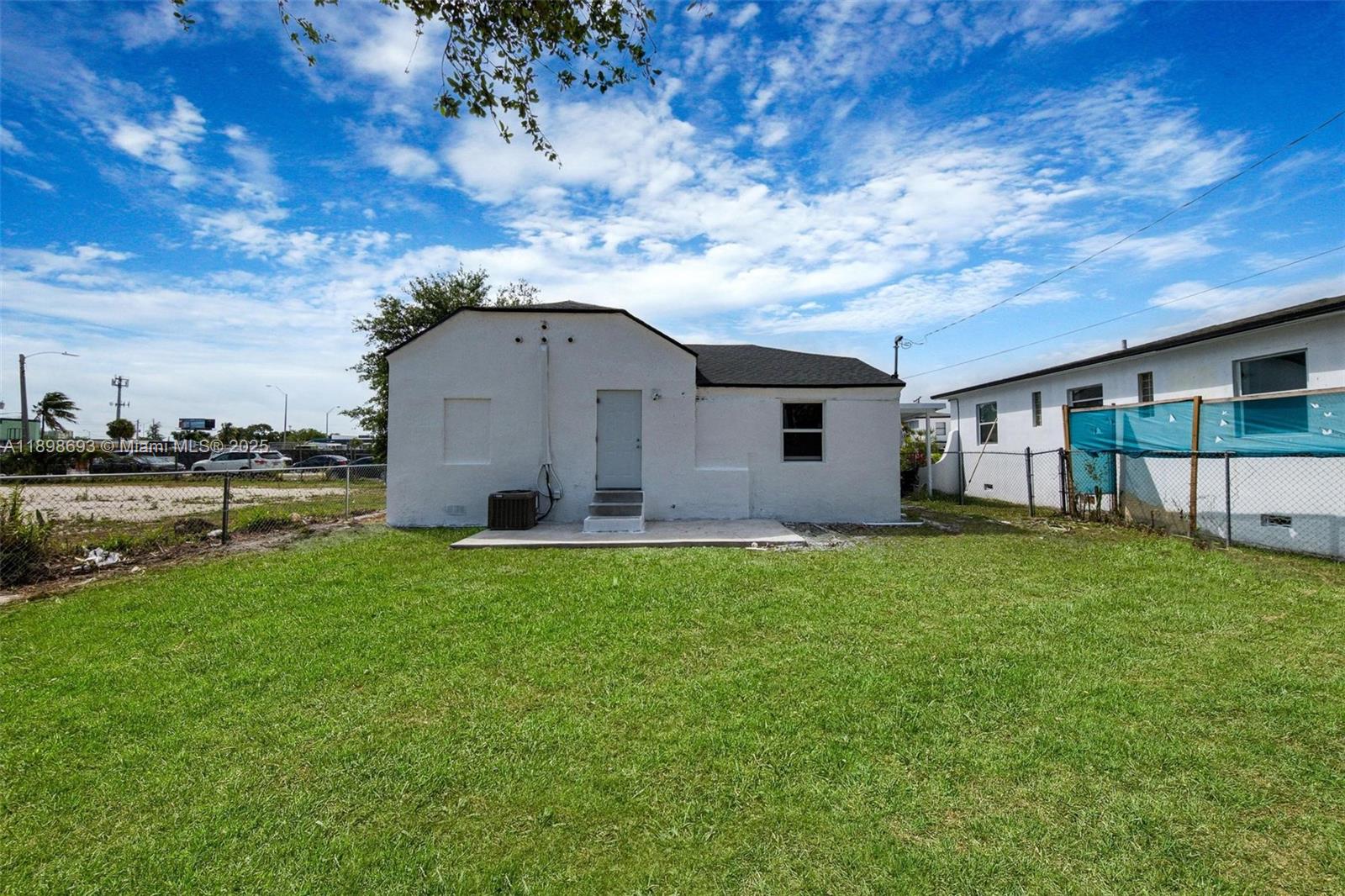 STEPHEN MANOR - Residential