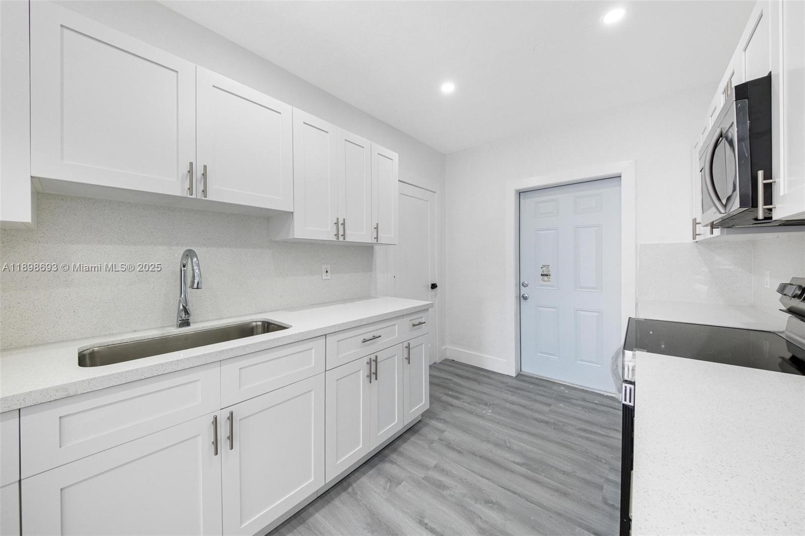 STEPHEN MANOR - Residential