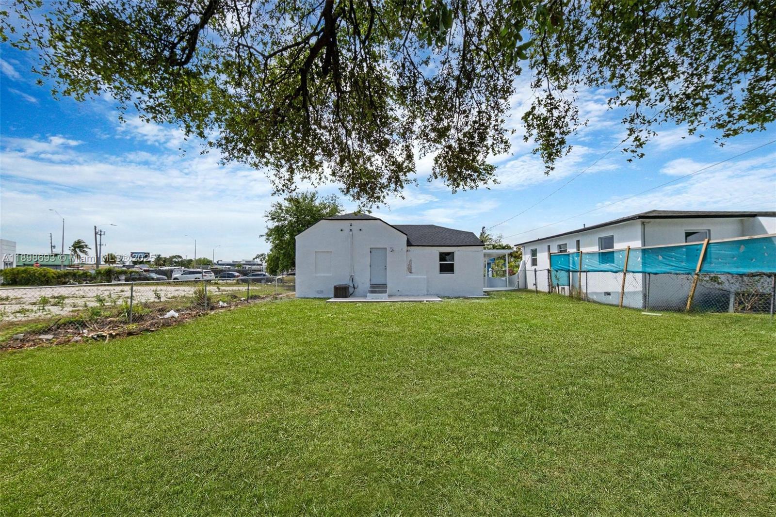 STEPHEN MANOR - Residential