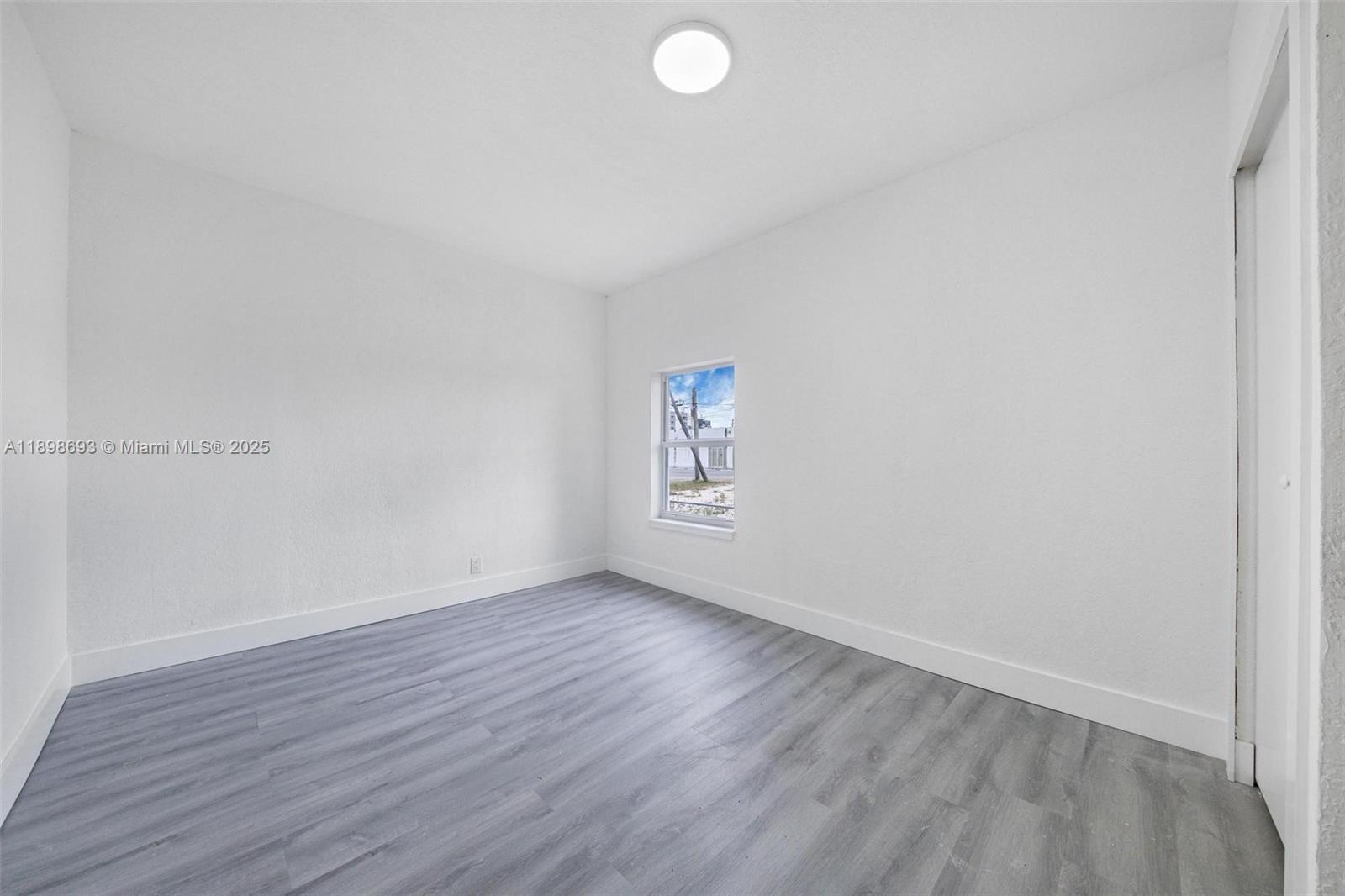 STEPHEN MANOR - Residential