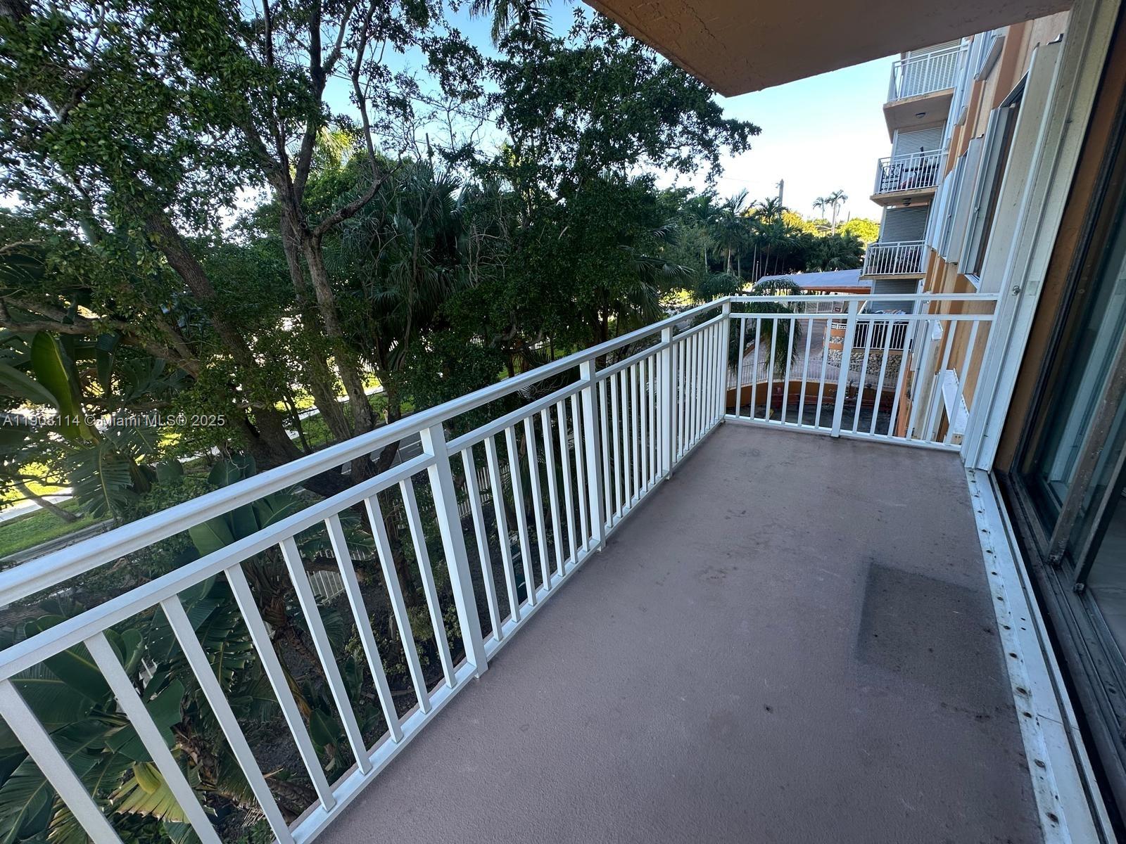 WATERSIDE TOWERS CONDO - Residential Lease