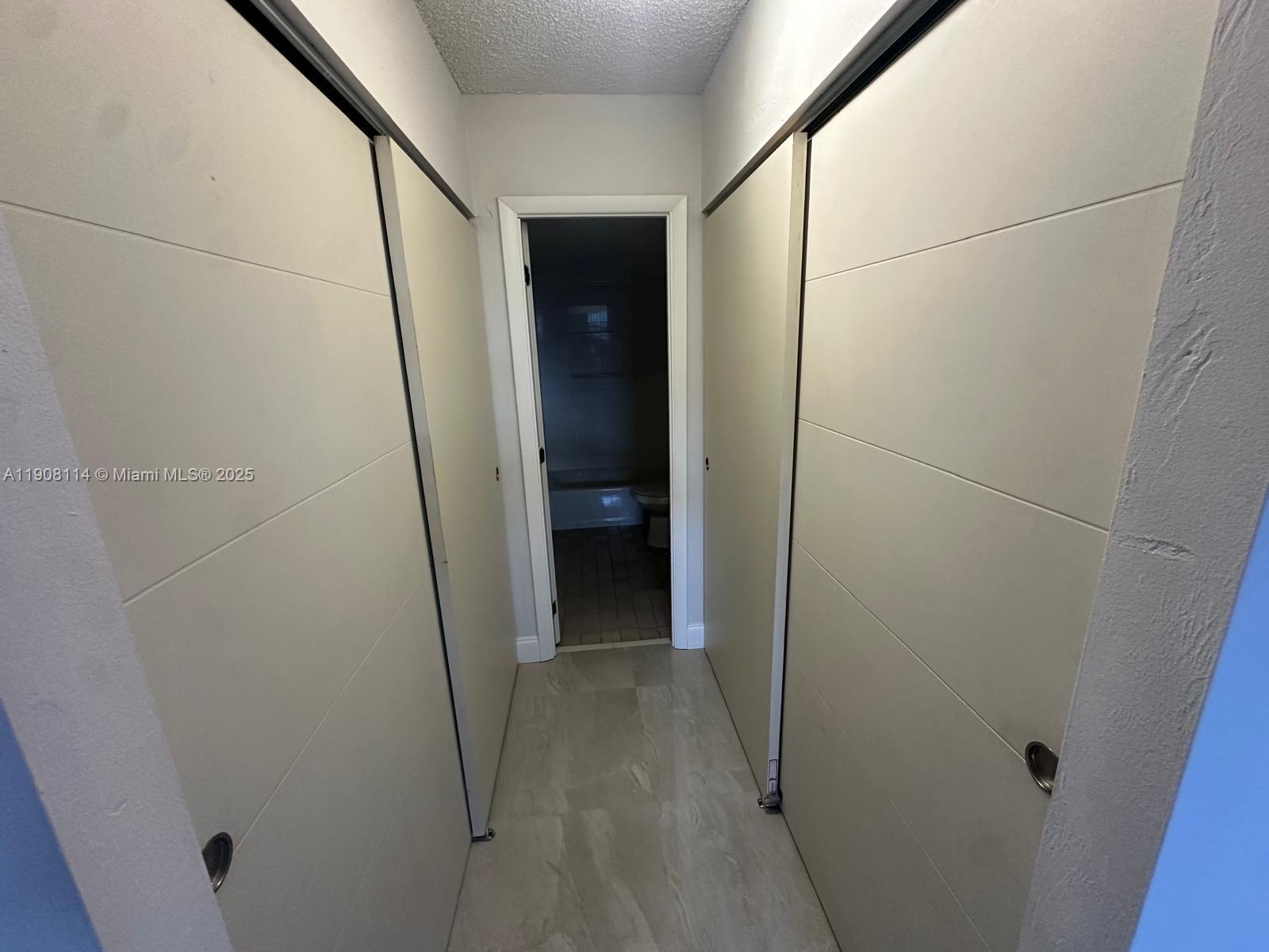 WATERSIDE TOWERS CONDO - Residential Lease