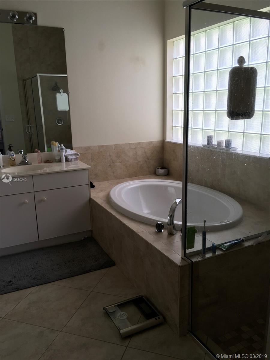 PEMBROKE SHORES PARCEL 2 - Residential Lease