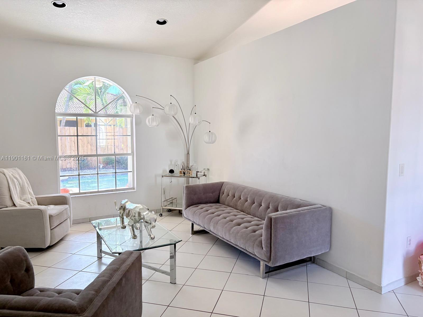 View photos, virtual tours, details... 15234 SW 140th St