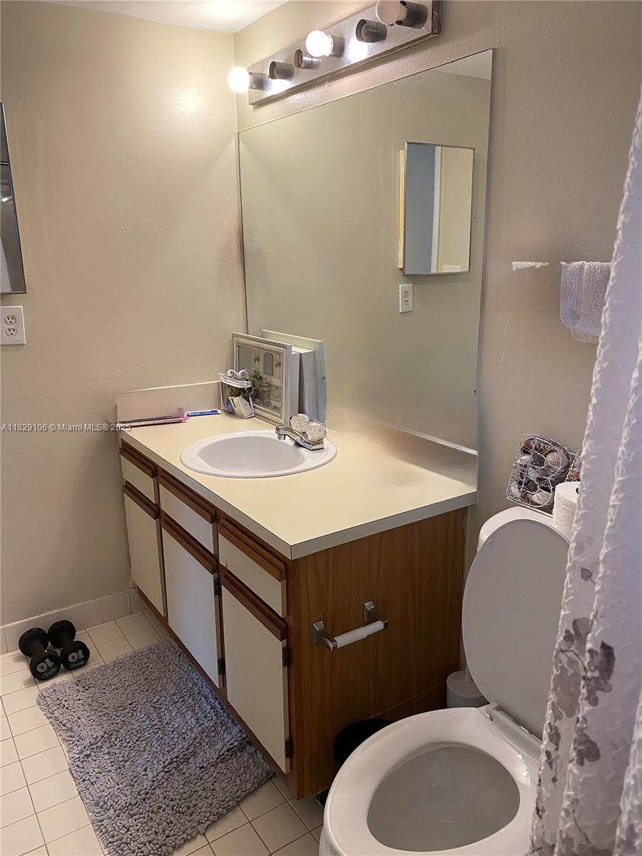 2445 SW 18th Ter 306