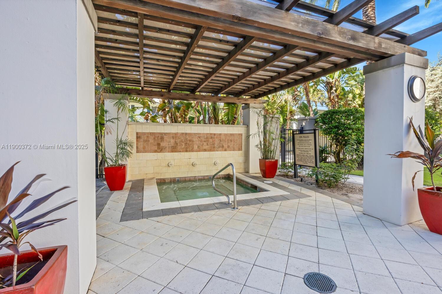 LAUDERDALE ONE CONDO - Residential