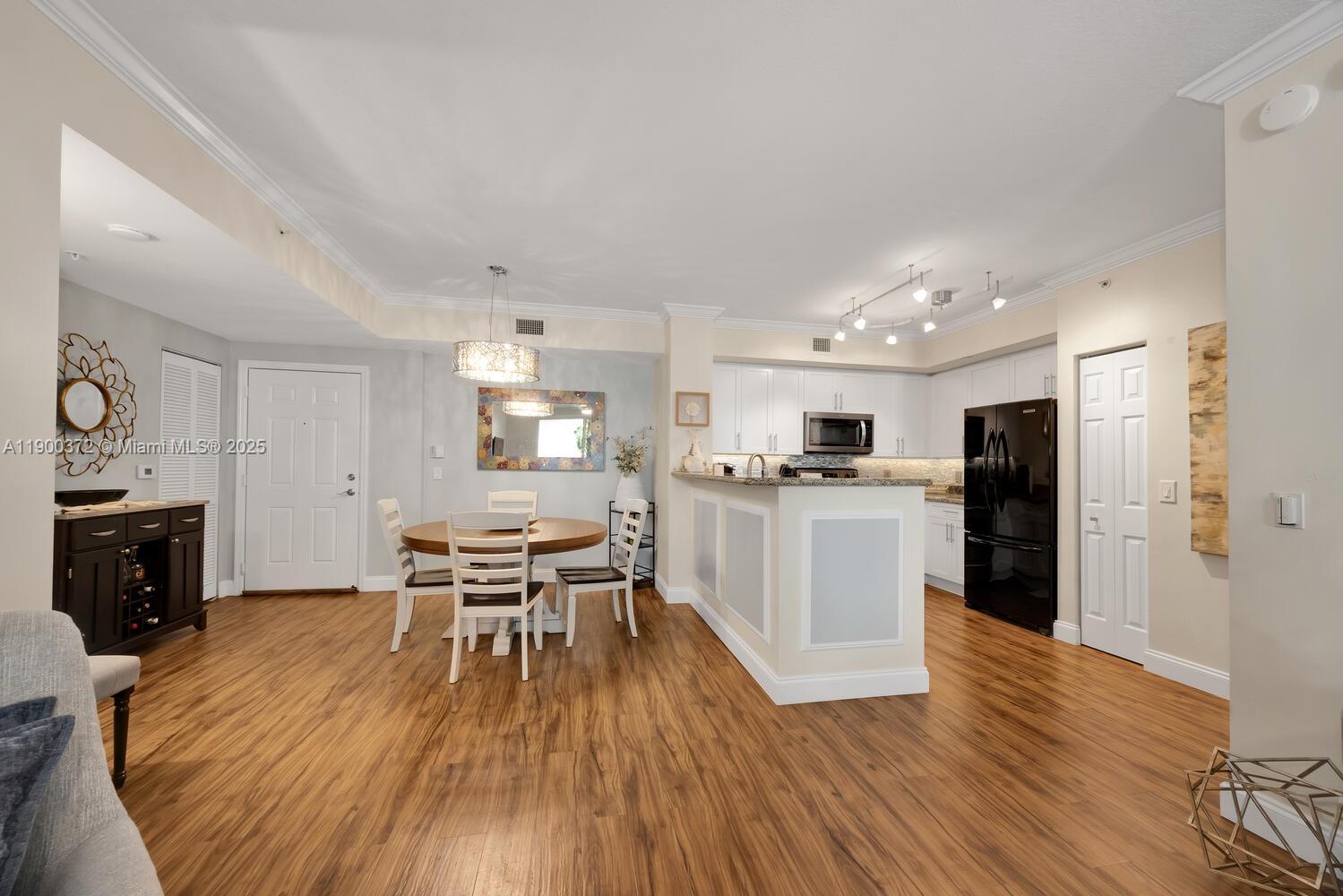 LAUDERDALE ONE CONDO - Residential