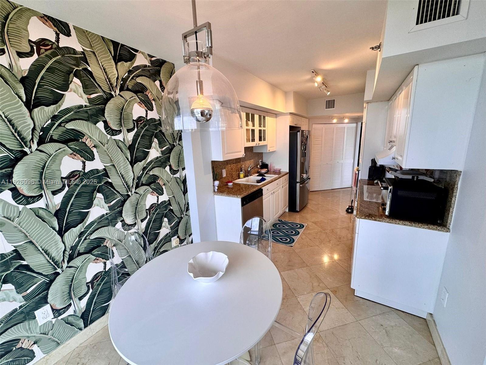 8925 Collins Ave 9G