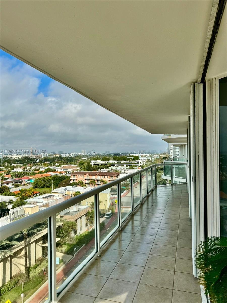MIRAGE CONDO - Residential