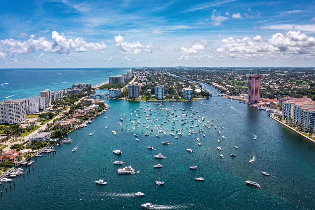 LAKE WINDWOOD CONDO - Residential