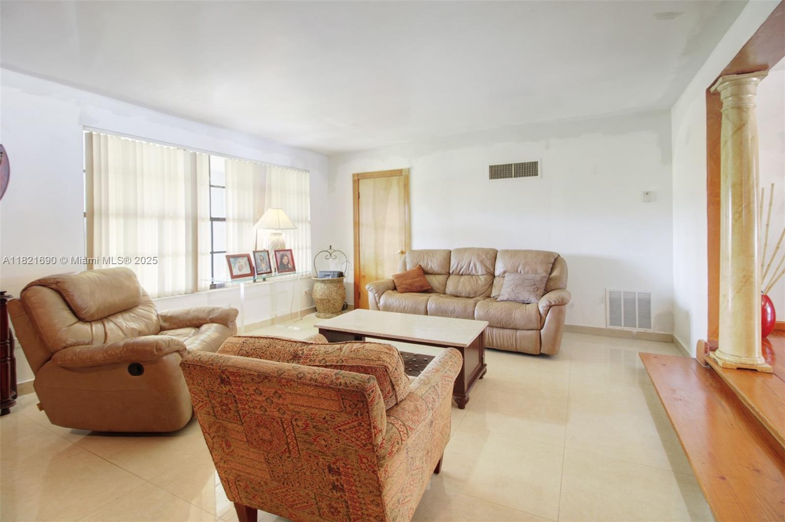 CALVERT MANORS - Residential