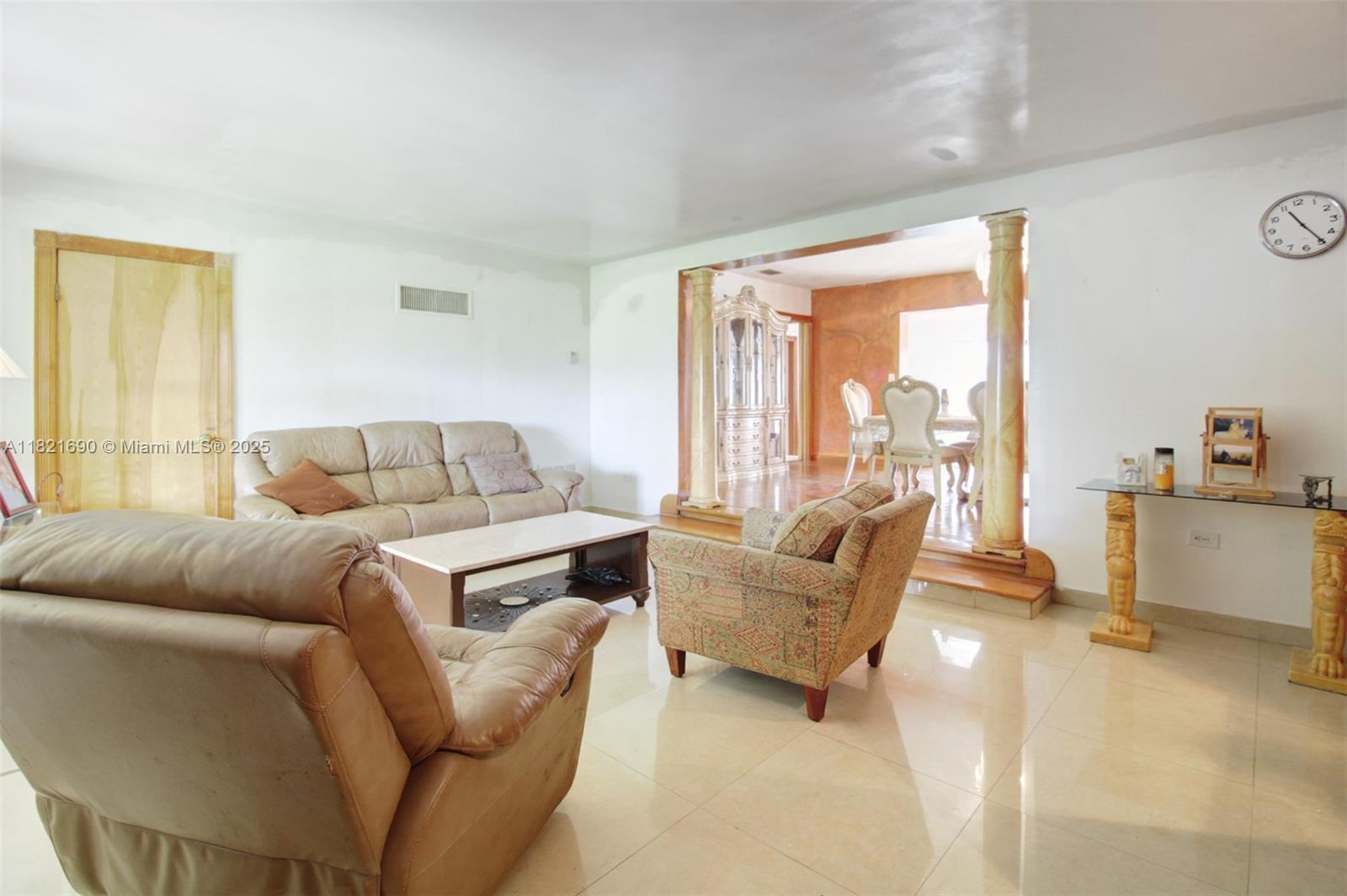 CALVERT MANORS - Residential