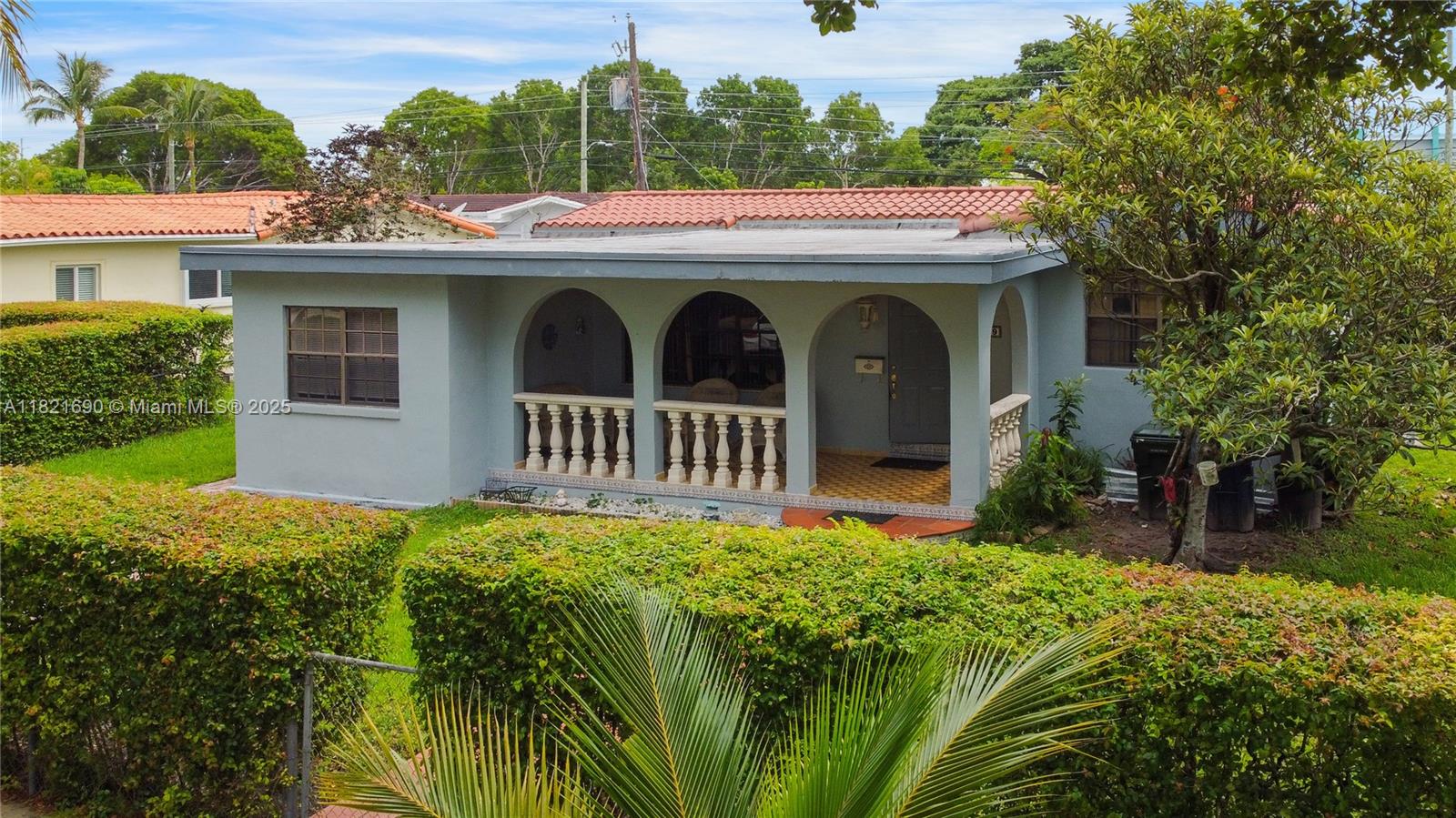 CALVERT MANORS - Residential