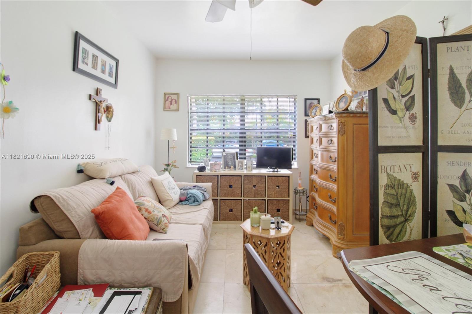 CALVERT MANORS - Residential