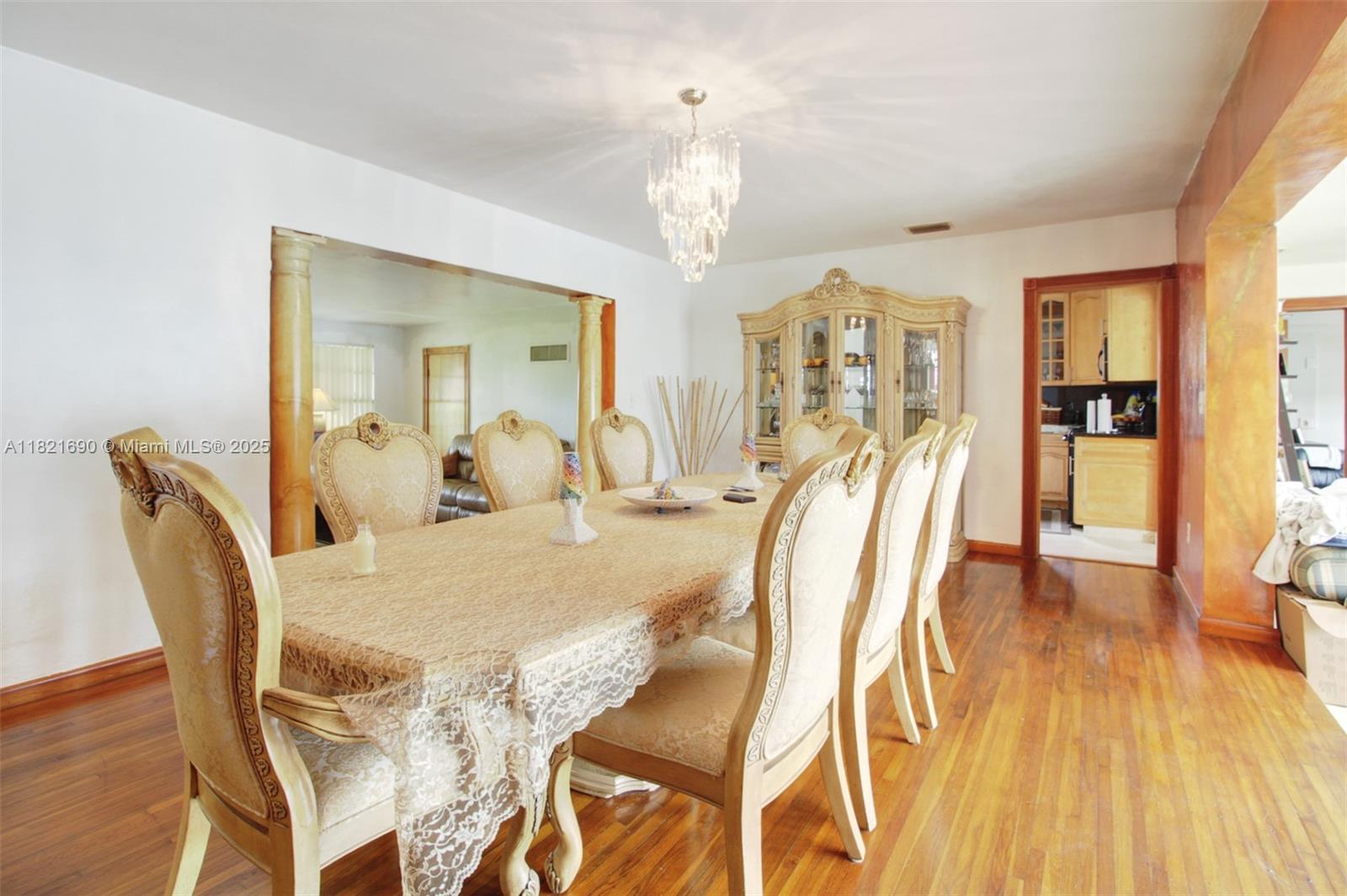 CALVERT MANORS - Residential