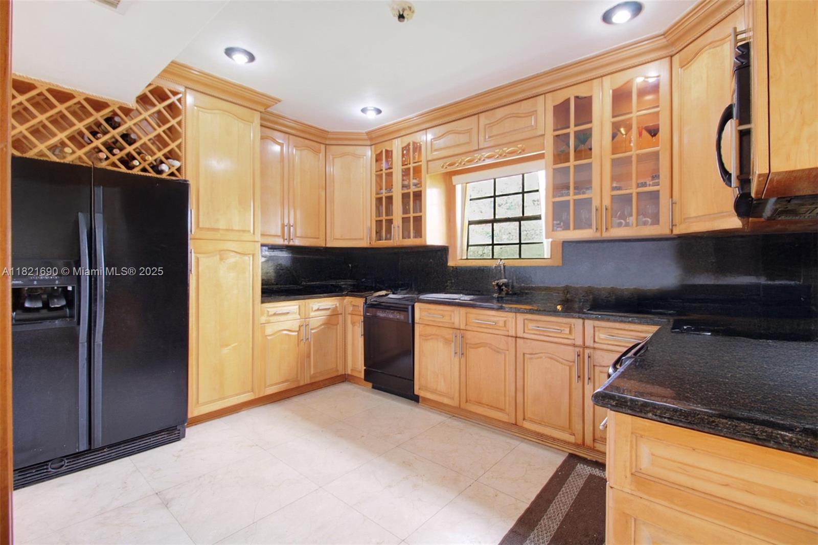 CALVERT MANORS - Residential