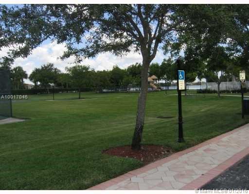 LENNOX ISLE - Residential Lease