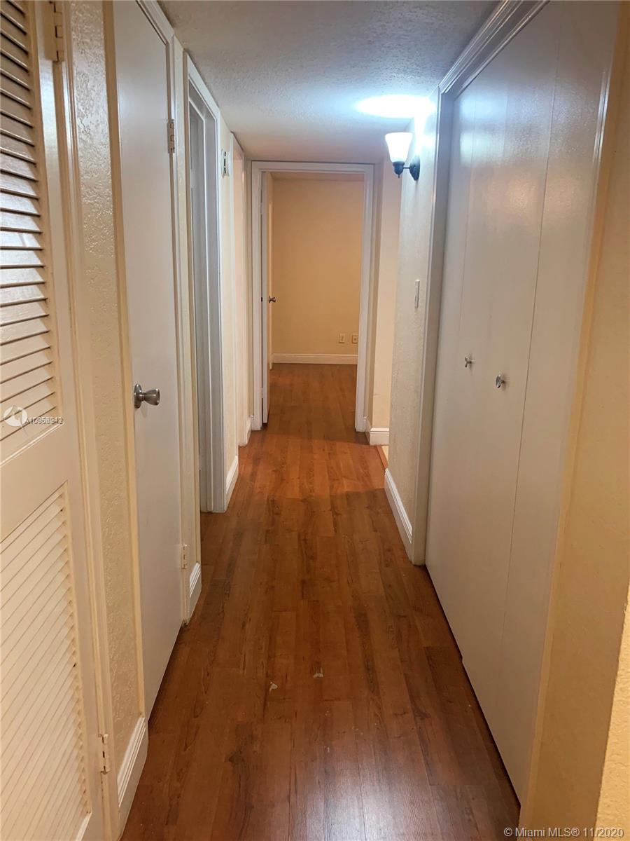 SAVANNAH AT RIVERSIDE CON - Residential